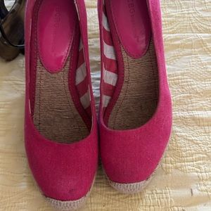 BCBG Generation Espadrille hot pink wedge